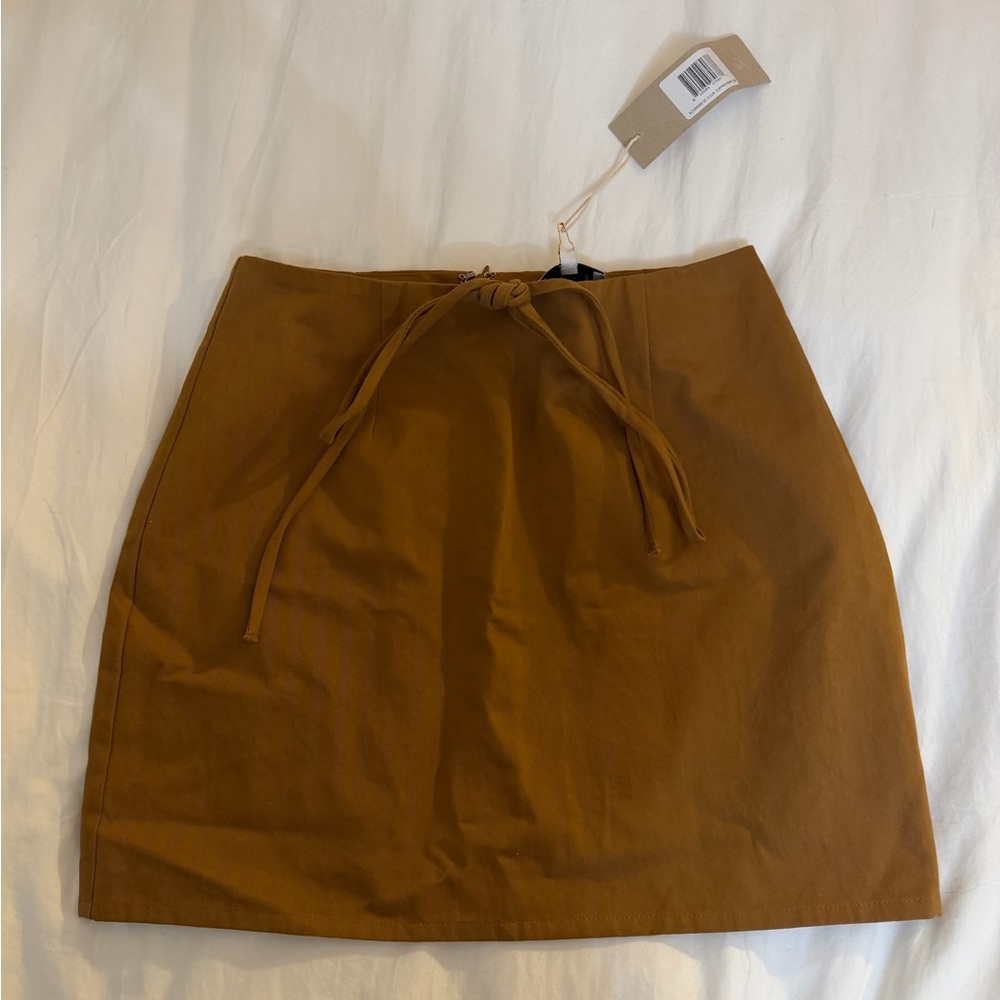 Elegant Tan Women's Skirt
